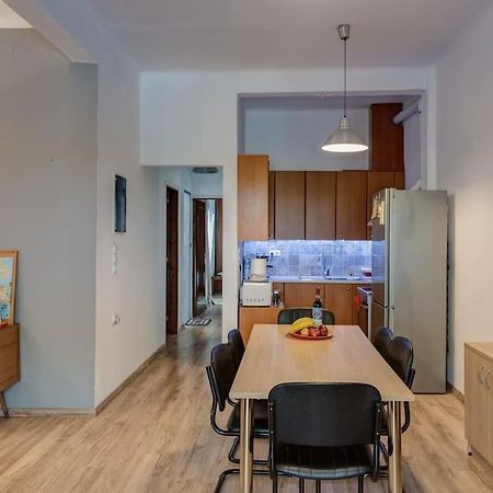 Renovated, Open And Functional Old City House Iraklion Buitenkant foto